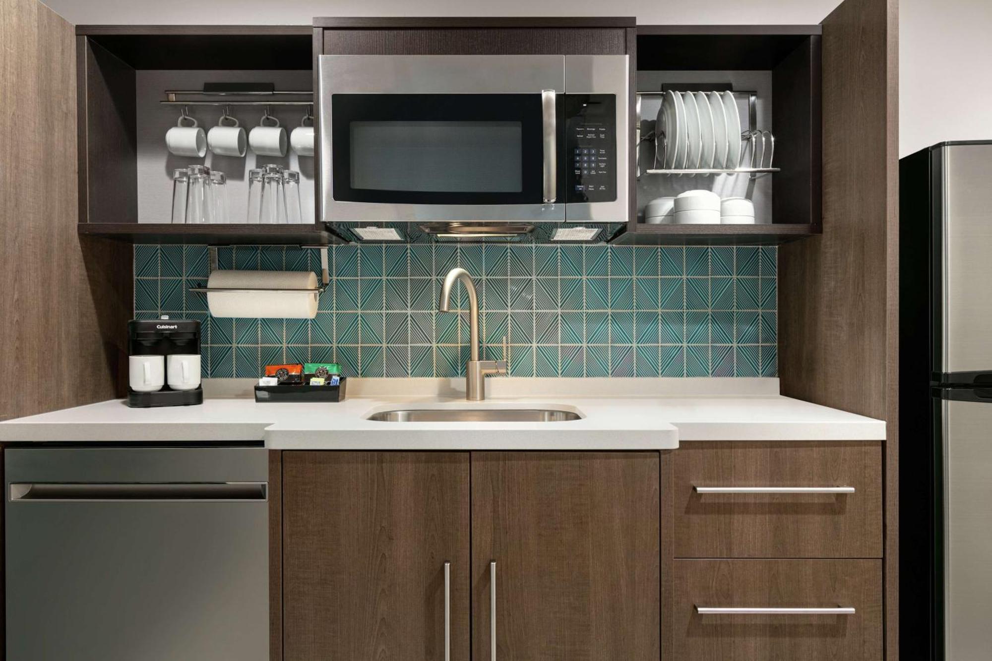 Home2 Suites By Hilton Norfolk Airport Экстерьер фото